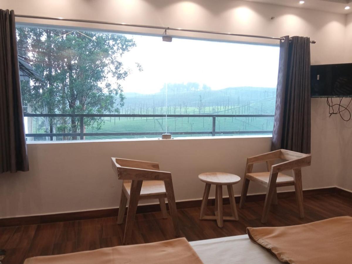 Hotel Hilltop à Vālpārai Extérieur photo