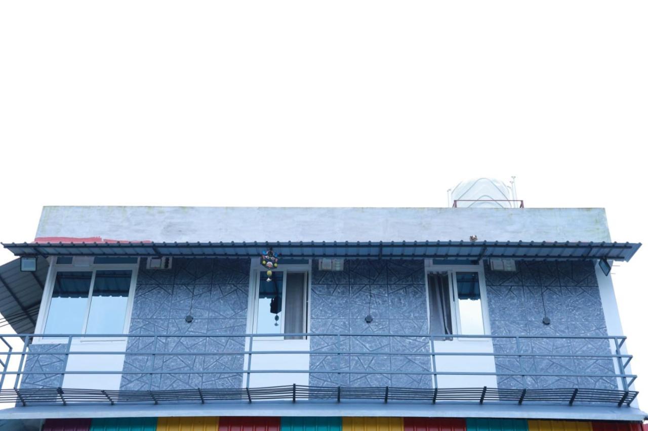 Hotel Hilltop à Vālpārai Extérieur photo